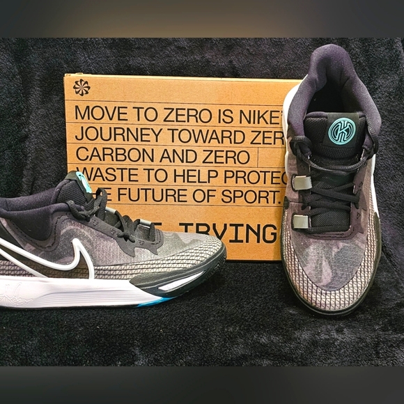 Nike Other - Nike Kyrie 5Y Shoes